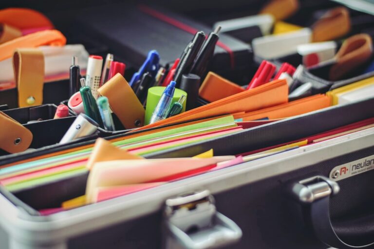 How to Create an Organized Workspace with the Right Supplies